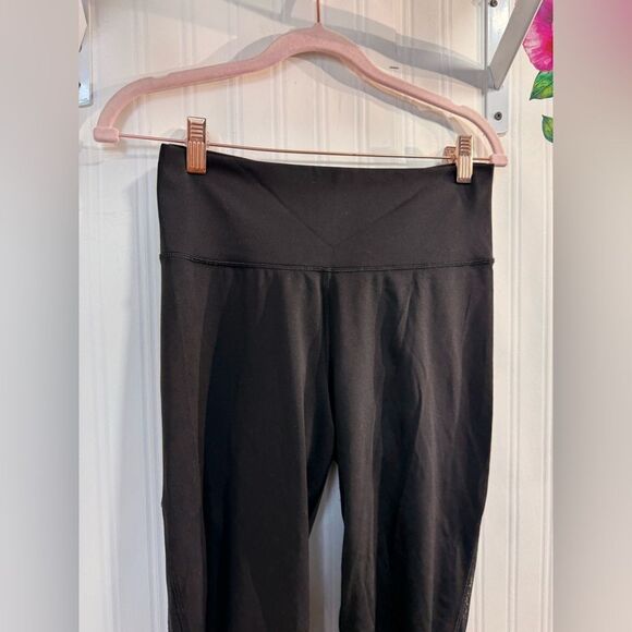 Lululemon Revitalize Tight in Black Long Leggings Sz 8 - Picture 7 of 11